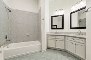 10535 Emnora Ln, Houston, TX 77043 - Photo 7