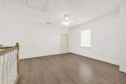 10535 Emnora Lane, Houston, TX 77043 - Photo 11
