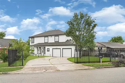 10535 Emnora Lane, Houston, TX 77043 - Photo 1