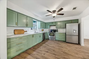 411 Southwood Shores Dr, Coldspring, TX 77331 - Photo 13