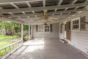755 N 23rd St, Beaumont, TX 77706 - Photo 33