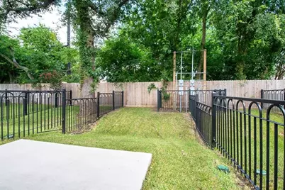 5115 Briscoe Street #A/B, Houston, TX 77033 - Photo 5