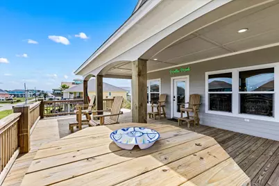 961 Palmetto Drive, Crystal Beach, TX 77650 - Photo 7