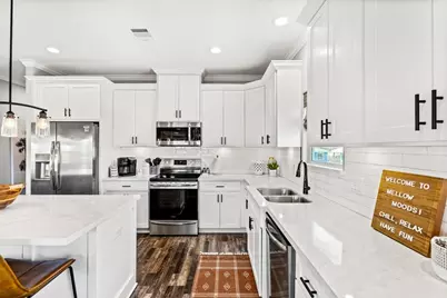 961 Palmetto Drive, Crystal Beach, TX 77650 - Photo 17