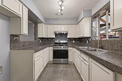 11806 Roandale Drive, Houston, TX 77048 - Photo 11