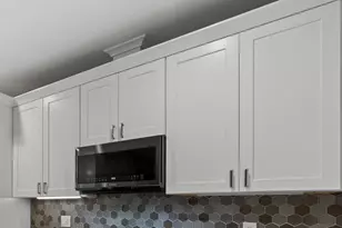 282 Litchfield Ln, Houston, TX 77024 - Photo 19