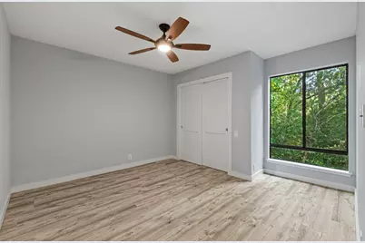 282 Litchfield Lane, Houston, TX 77024 - Photo 37