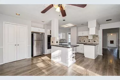9430 Claridge Drive, Houston, TX 77031 - Photo 7