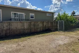6810 Bleker St, Houston, TX 77016 - Photo 37