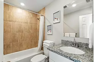 4112 Majestic St, Houston, TX 77026 - Photo 7