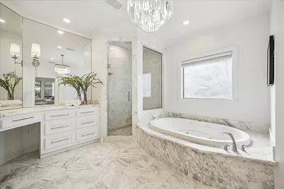 4614 Spruce Street, Bellaire, TX 77401 - Photo 19