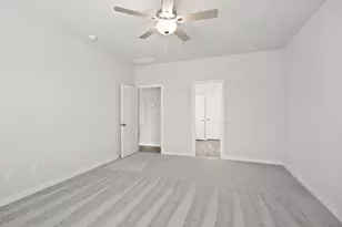 527 Shoreview Dr, Conroe, TX 77303 - Photo 11