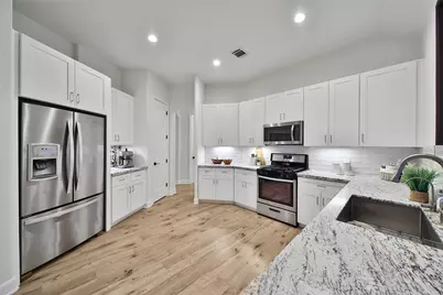 1302 Avon Way, Houston, TX 77339 - Photo 11