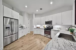 1302 Avon Way, Houston, TX 77339 - Photo 11