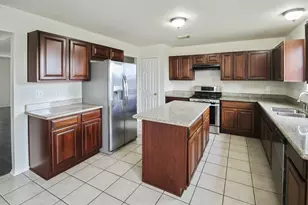 9223 Dunain Park Ct, Houston, TX 77095 - Photo 5