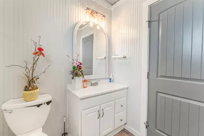 511 W Main Street, Weimar, TX 78962 - Photo 9