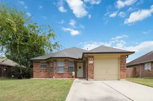 8302 Sanford St, Baytown, TX 77521 - Photo 3