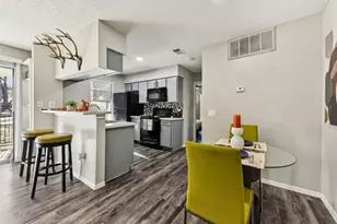 2501 Wickersham Ln, Austin, TX 78741 - Photo 11