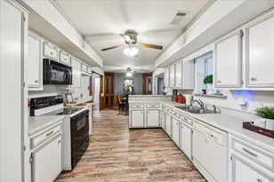 3477 Bradley Ln, Brenham, TX 77833 - Photo 17