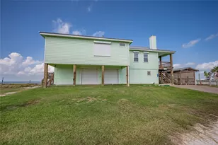 740 Copano Cove, Rockport, TX 78382 - Photo 5