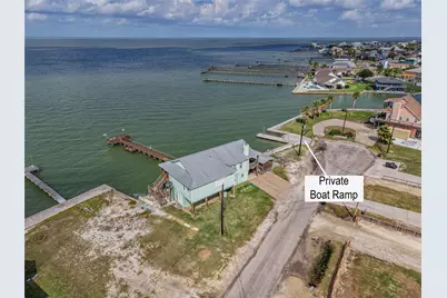 740 Copano Cove, Rockport, TX 78382 - Photo 5