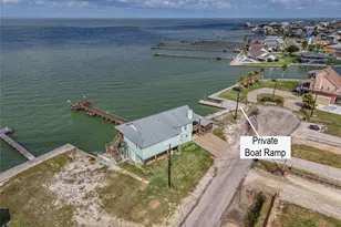 740 Copano Cove, Rockport, TX 78382 - Photo 5