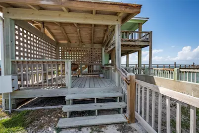 740 Copano Cove, Rockport, TX 78382 - Photo 9