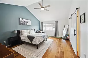 2074 Augusta Dr, Houston, TX 77057 - Photo 9