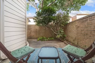 2074 Augusta Dr, Houston, TX 77057 - Photo 17