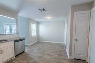 12850 Ashford Creek Dr, Houston, TX 77082 - Photo 7