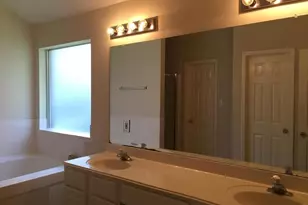 1911 Blooming Park Ln, Katy, TX 77450 - Photo 11