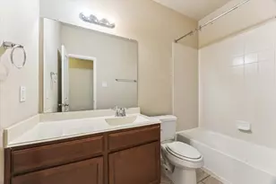 14010 Long Meadow Dr Dr, Houston, TX 77047 - Photo 25