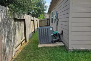 3219 Creole Bay Ln, Rosenberg, TX 77471 - Photo 33