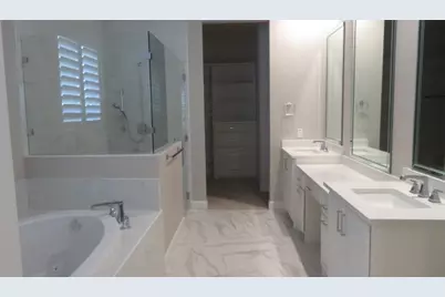 1916 Silver Point Court, Friendswood, TX 77546 - Photo 17