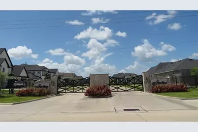 1916 Silver Point Court, Friendswood, TX 77546 - Photo 33