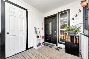 271 Trails End Dr, Cleveland, TX 77328 - Photo 7