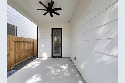 5019 Creekmont Drive, Houston, TX 77091 - Photo 37