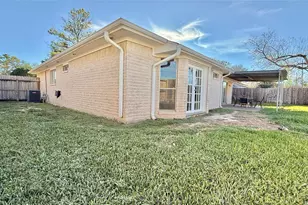 5702 Arncliffe Dr, Houston, TX 77088 - Photo 33