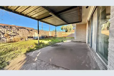 5702 Arncliffe Drive, Houston, TX 77088 - Photo 39