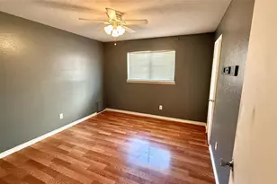 5702 Arncliffe Dr, Houston, TX 77088 - Photo 9