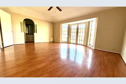 5702 Arncliffe Drive, Houston, TX 77088 - Photo 17