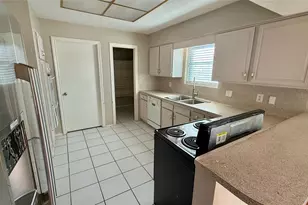 5702 Arncliffe Dr, Houston, TX 77088 - Photo 23