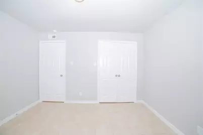 2010 N Travis Street, Liberty, TX 77575 - Photo 3