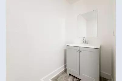 725 E 32nd Street, Houston, TX 77022 - Photo 19