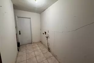 5542 Cheena Dr, Houston, TX 77096 - Photo 17