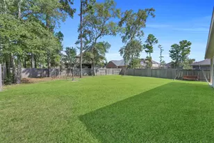 2254 Strong Horse Dr, Conroe, TX 77301 - Photo 29