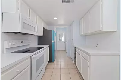 17 April Point Drive N, Conroe, TX 77356 - Photo 13