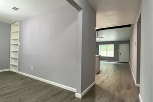 9587 Sutter Park Ln, Houston, TX 77086 - Photo 5