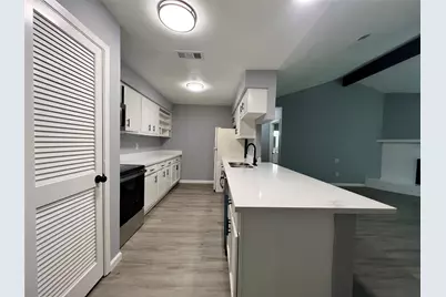 9587 Sutter Park Lane, Houston, TX 77086 - Photo 9