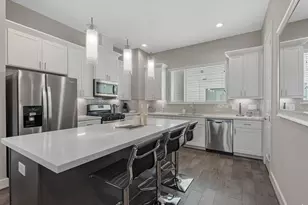 8311 Brecha Ln, Houston, TX 77055 - Photo 7